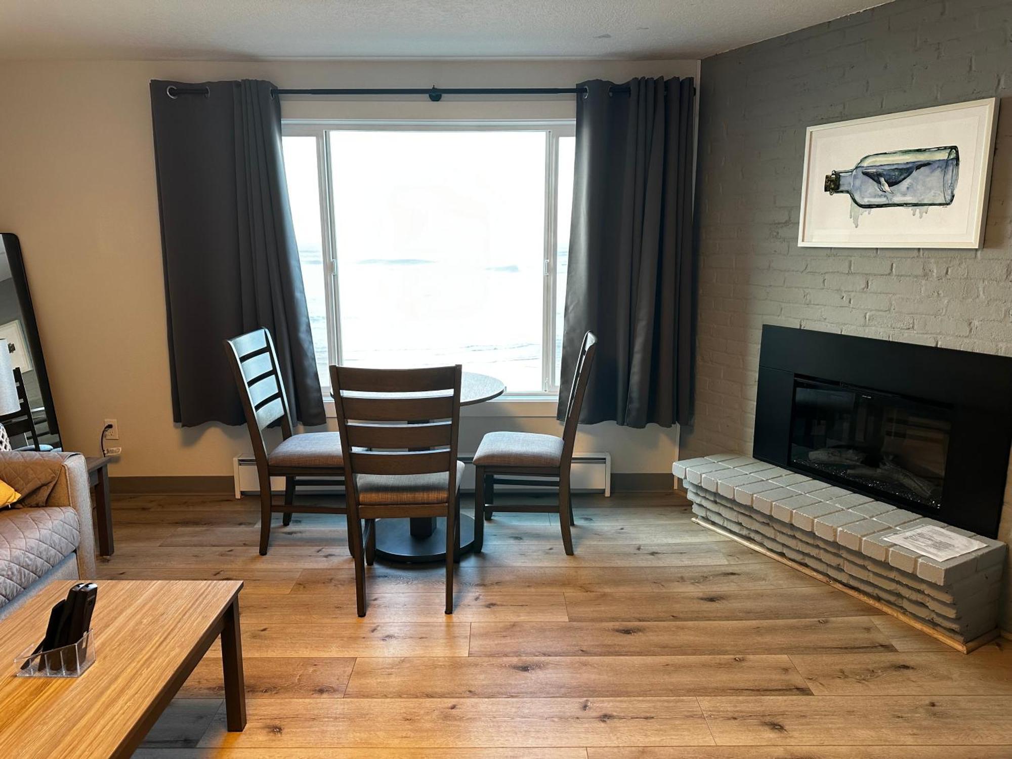 West Beach Suites リンカーン・シティー エクステリア 写真
